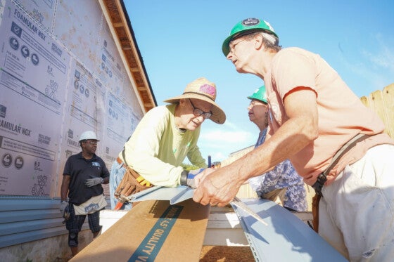 Workers with Knoxville Habitat for Humanity